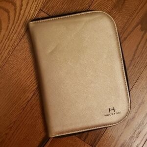 HALSTON jewelry case.